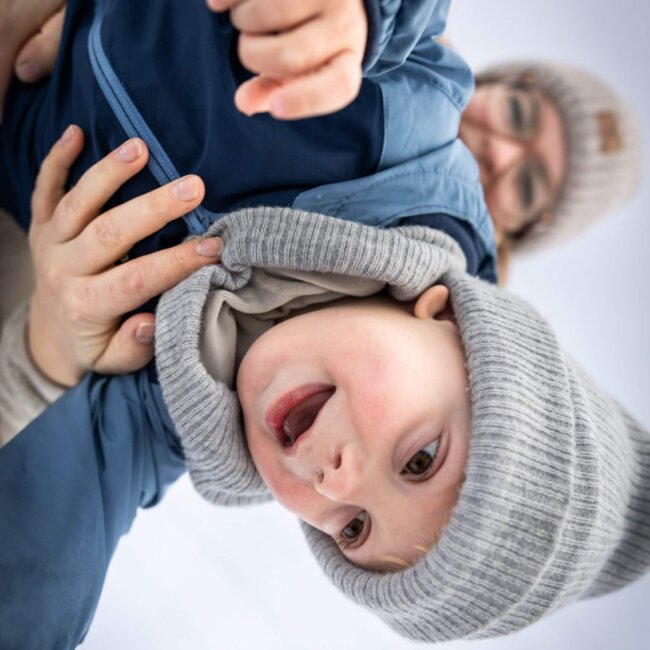 Kinderlachen beim Spielen